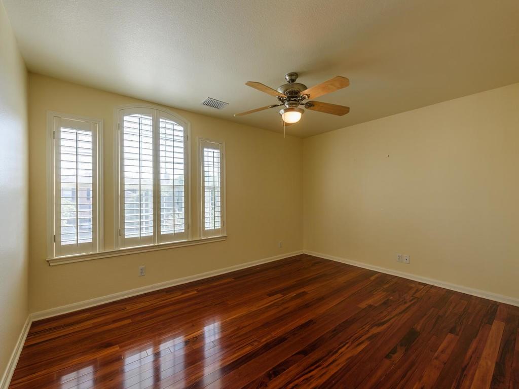 11704 Emerald Falls Dr, Austin, TX 78738