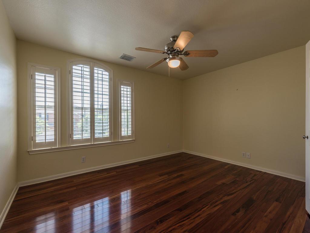 11704 Emerald Falls Dr, Austin, TX 78738