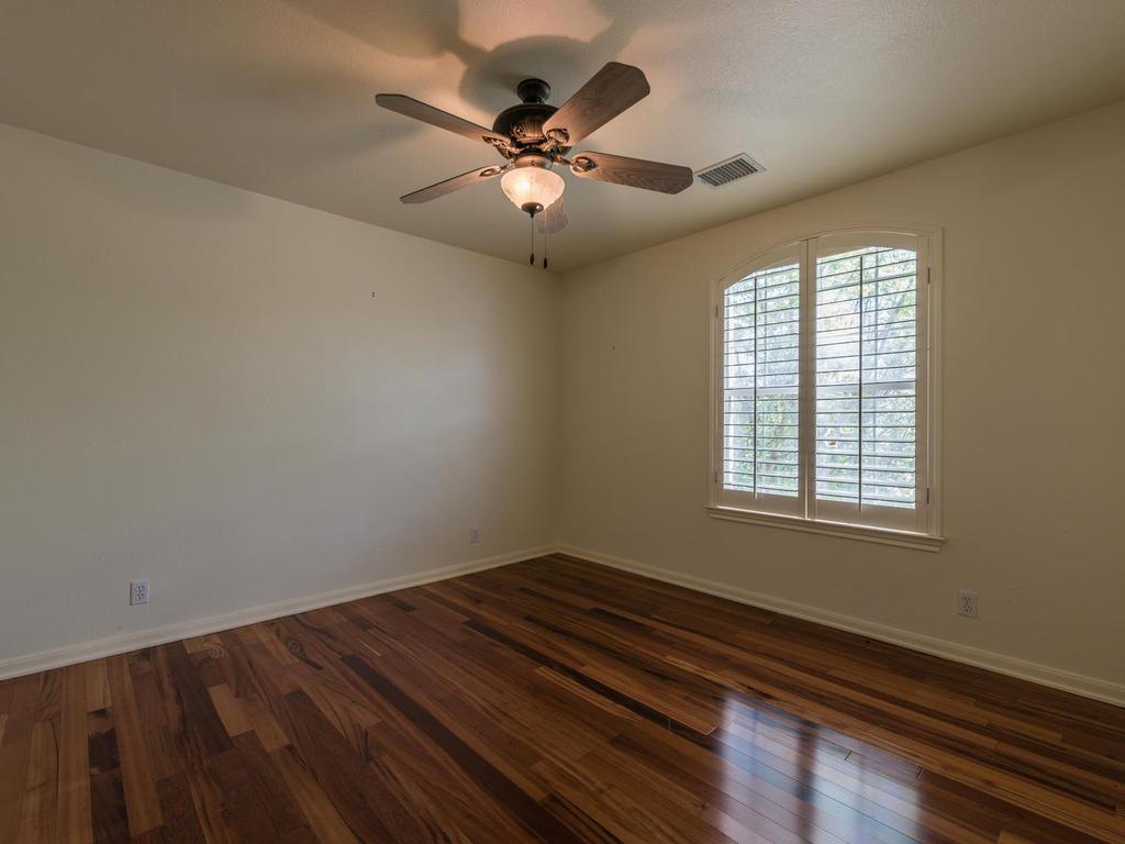 11704 Emerald Falls Dr, Austin, TX 78738