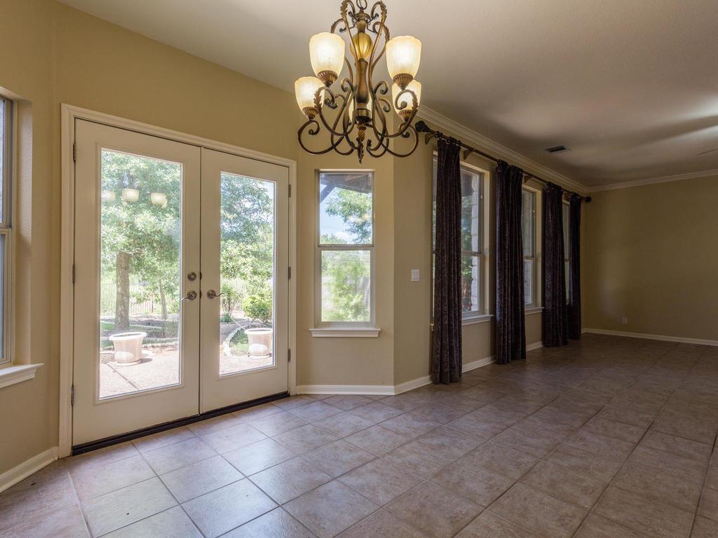 11704 Emerald Falls Dr, Austin, TX 78738