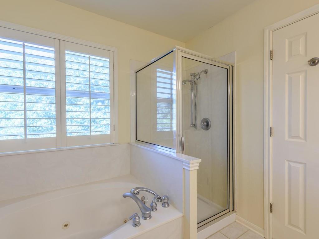 11704 Emerald Falls Dr, Austin, TX 78738