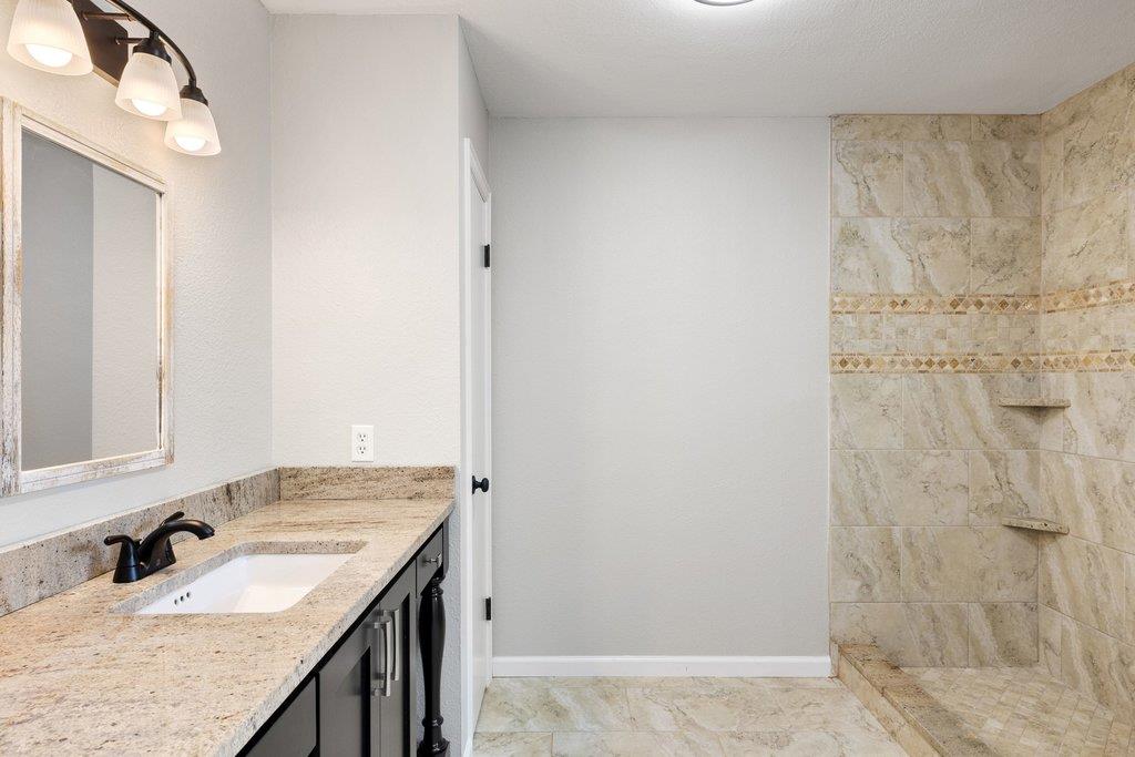 2206 JACKS Pass, Austin, TX 78734