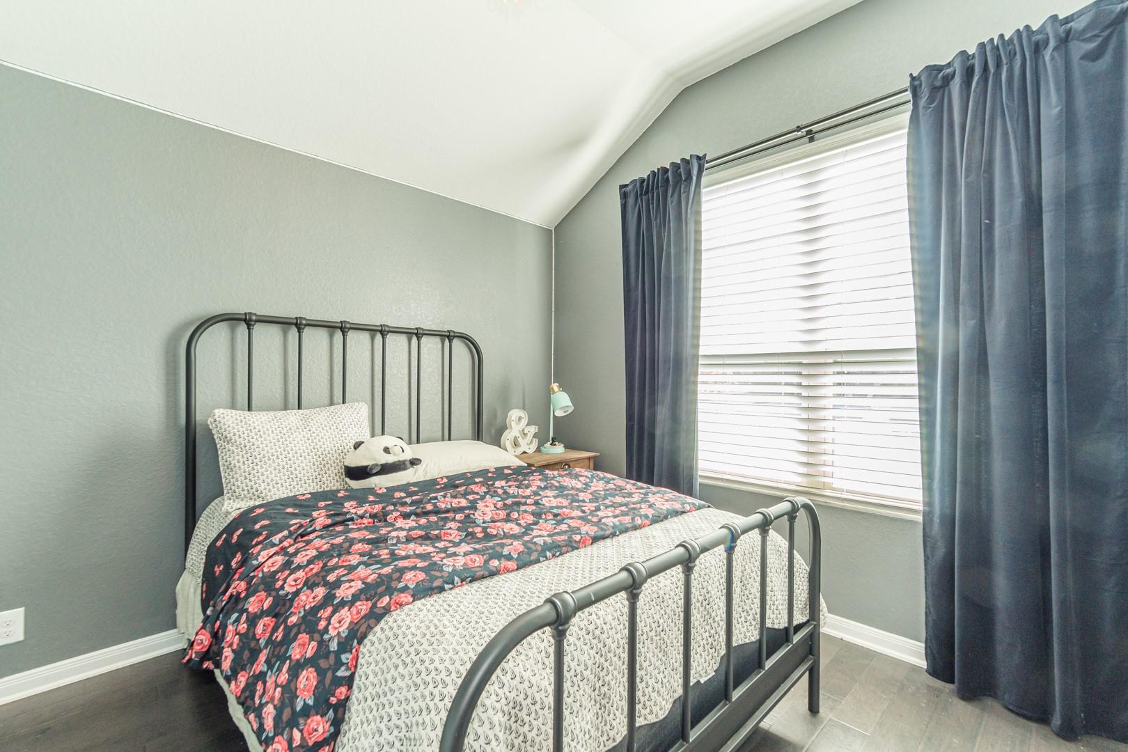 2745 Ridgeforest Dr, New Braunfels, TX 78130