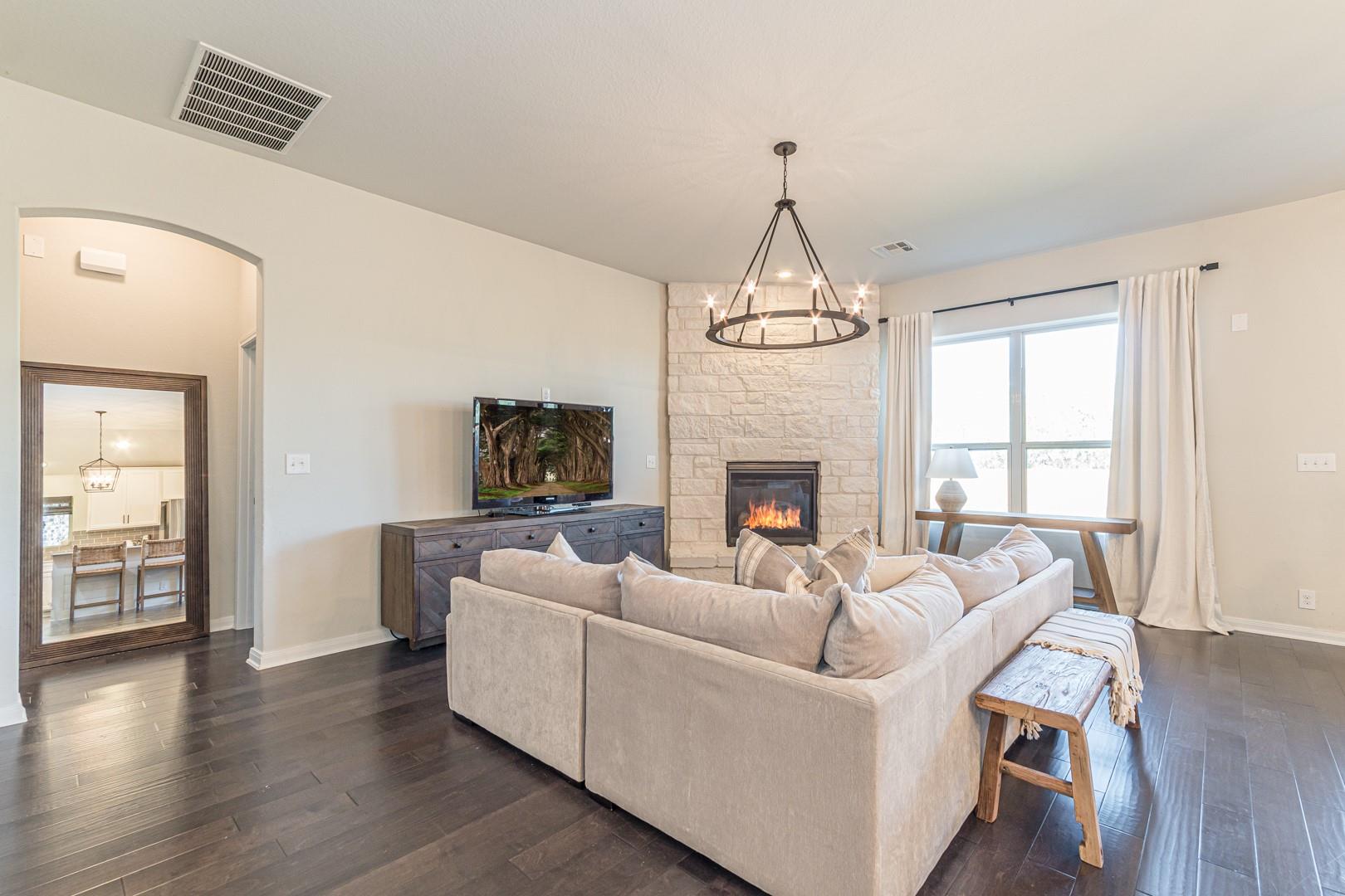 2745 Ridgeforest Dr, New Braunfels, TX 78130