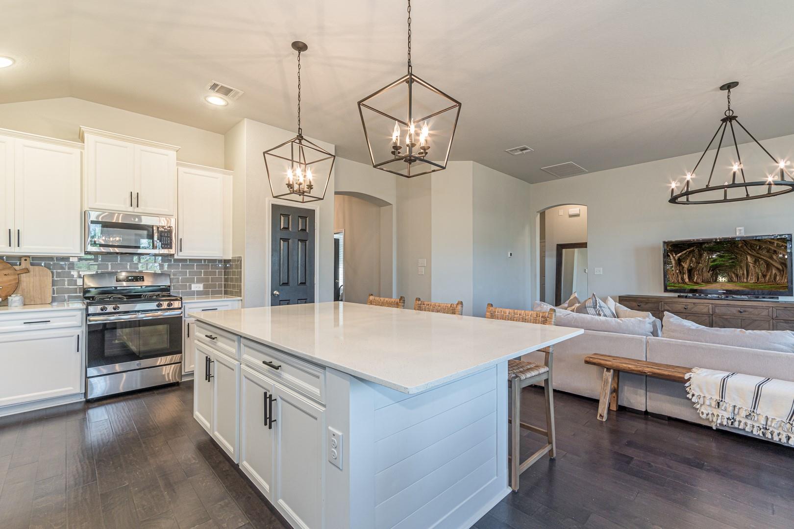 2745 Ridgeforest Dr, New Braunfels, TX 78130