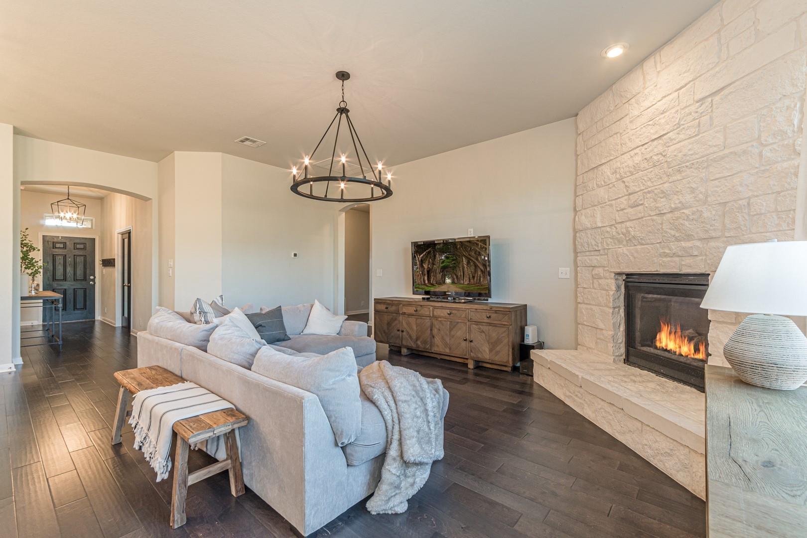 2745 Ridgeforest Dr, New Braunfels, TX 78130