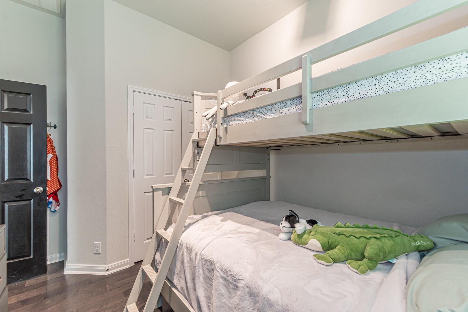 2745 Ridgeforest Dr, New Braunfels, TX 78130