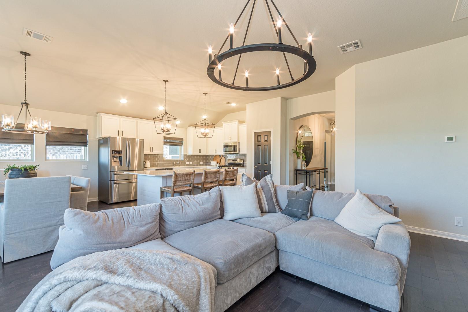 2745 Ridgeforest Dr, New Braunfels, TX 78130