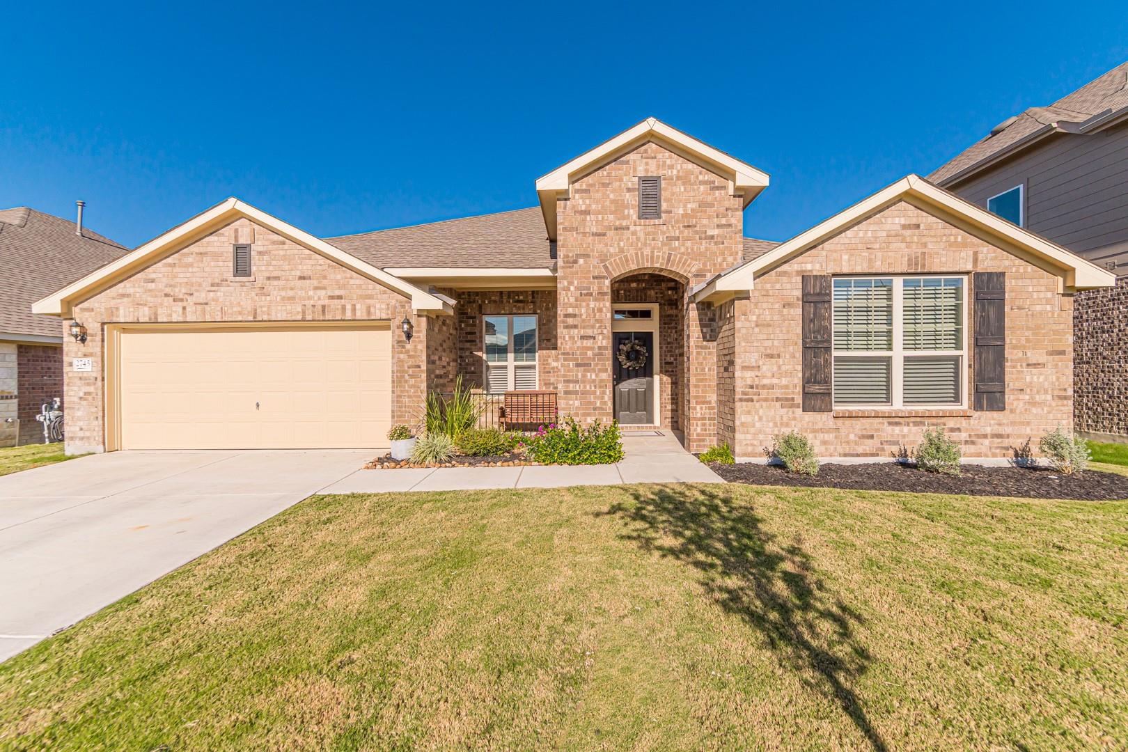 2745 Ridgeforest Dr, New Braunfels, TX 78130