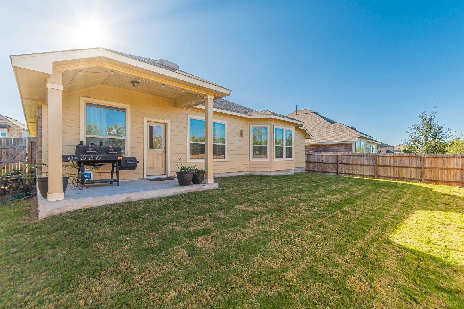 2745 Ridgeforest Dr, New Braunfels, TX 78130