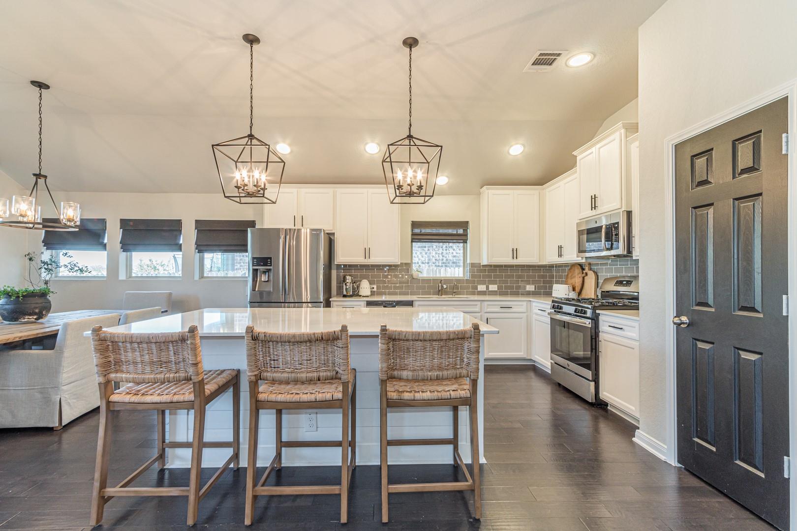 2745 Ridgeforest Dr, New Braunfels, TX 78130