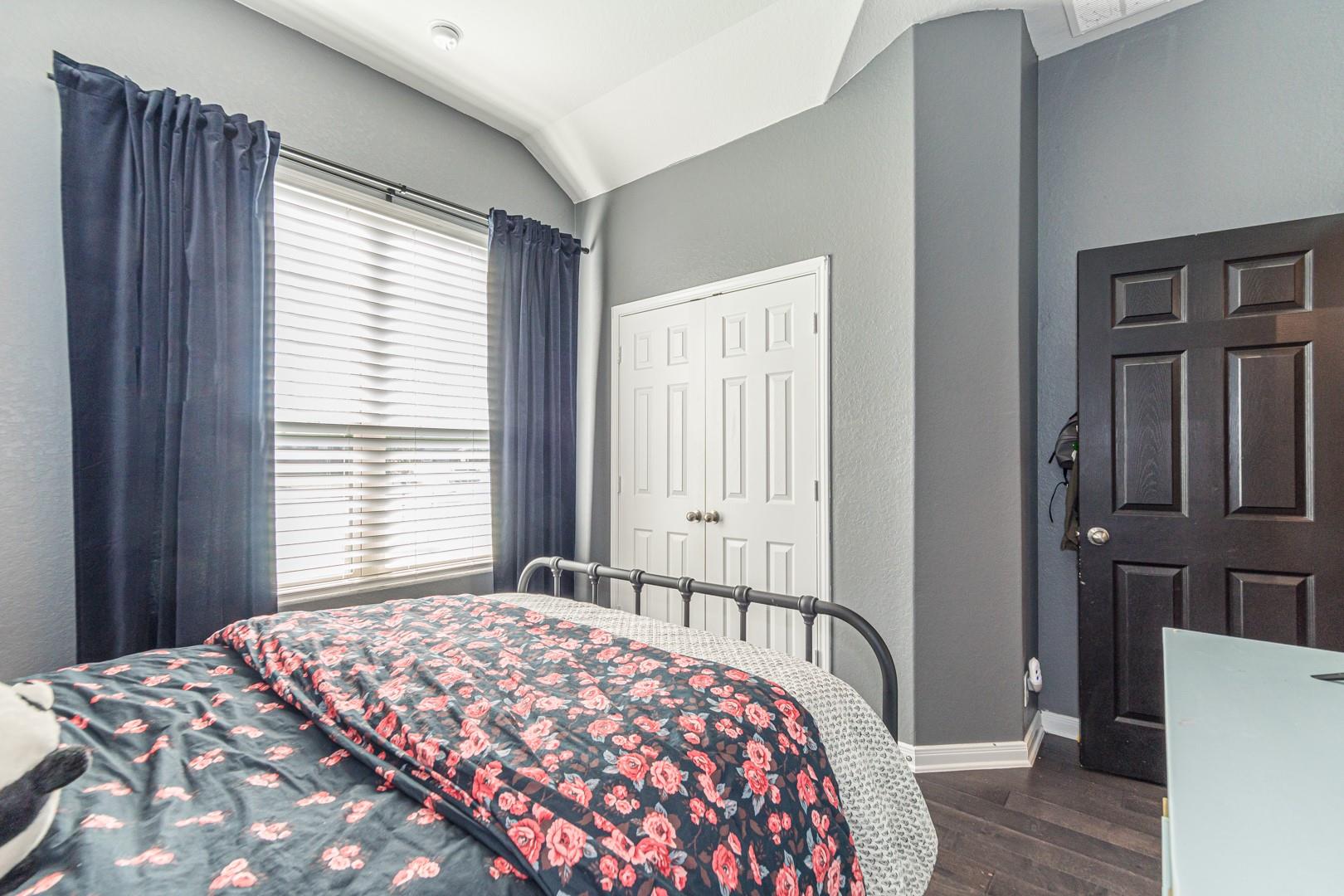 2745 Ridgeforest Dr, New Braunfels, TX 78130