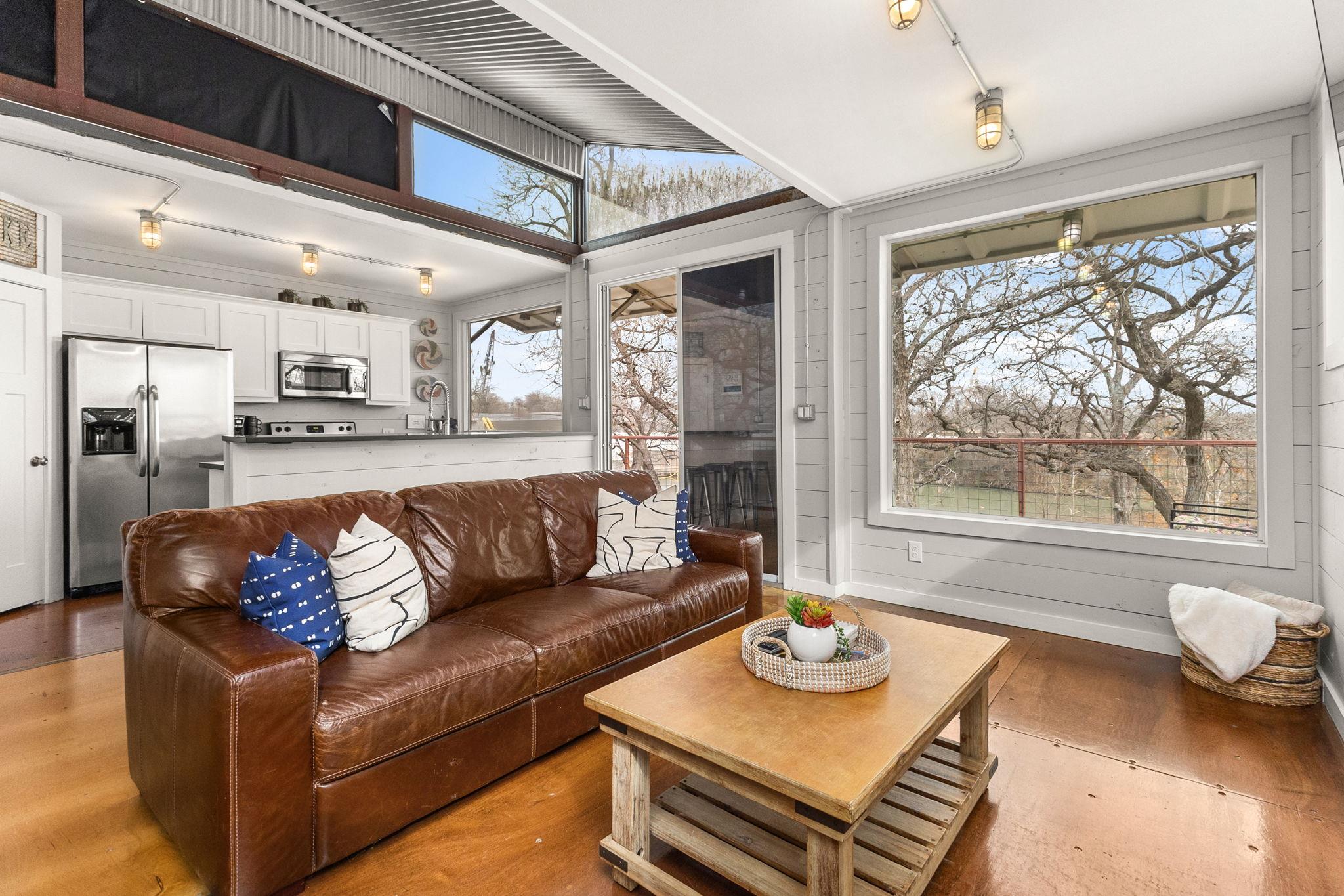 9035 FM 725, McQueeney, TX 78123