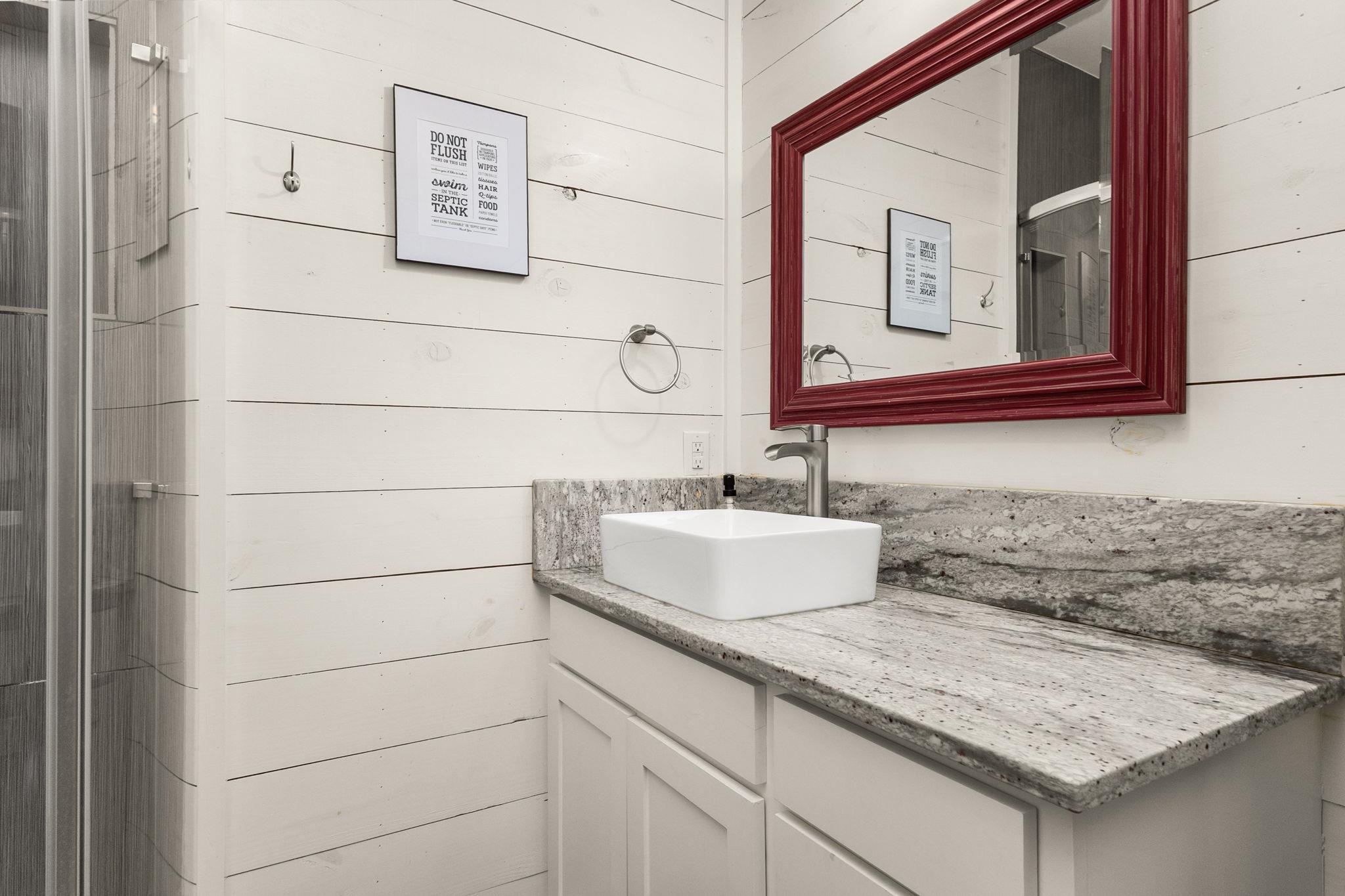 9035 FM 725, McQueeney, TX 78123