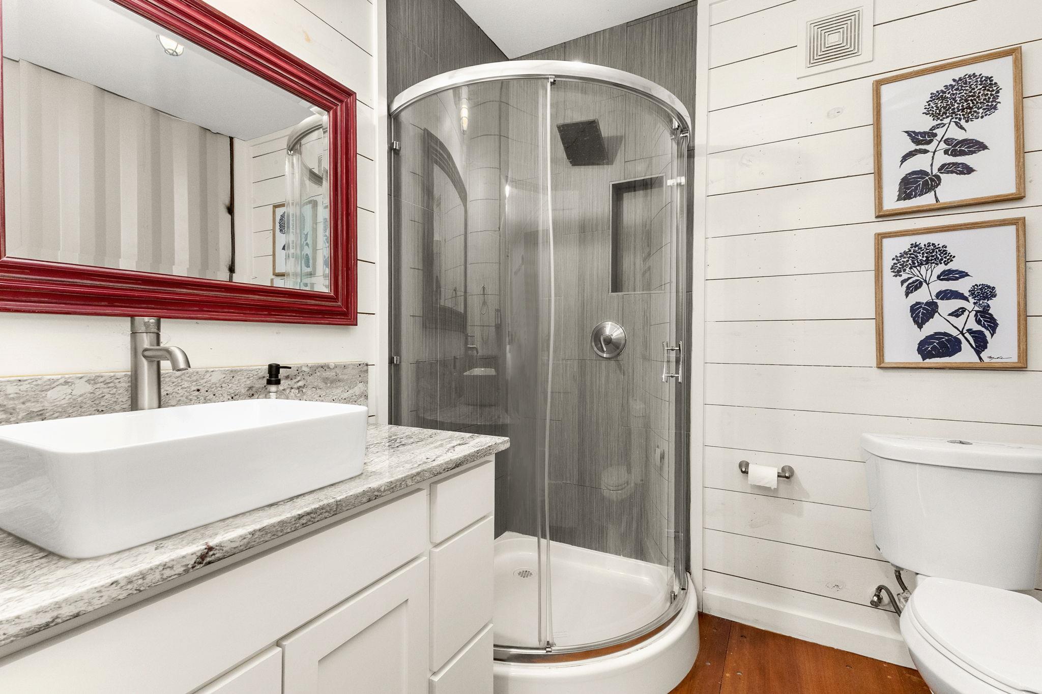 9035 FM 725, McQueeney, TX 78123