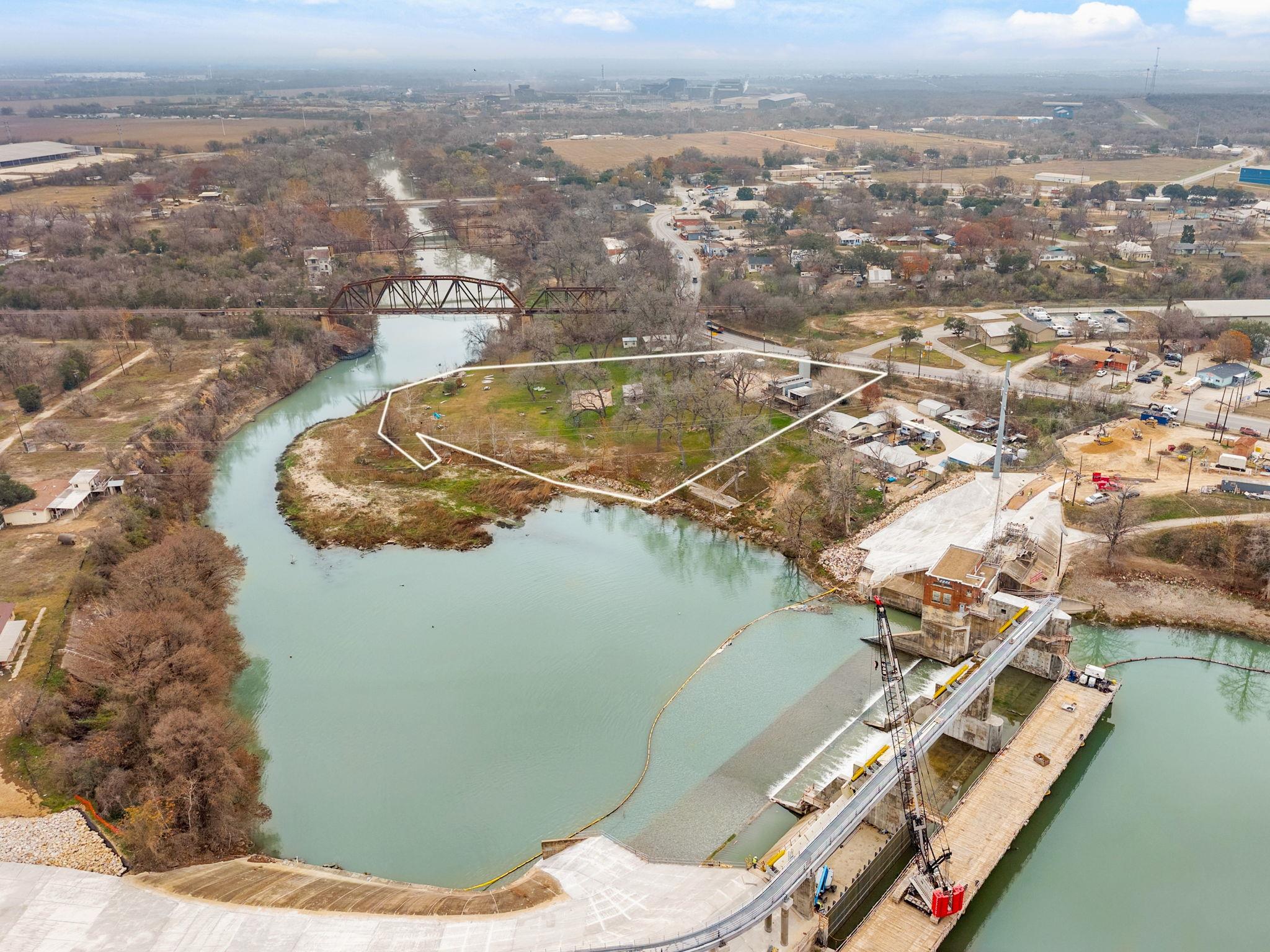 9035 FM 725, McQueeney, TX 78123