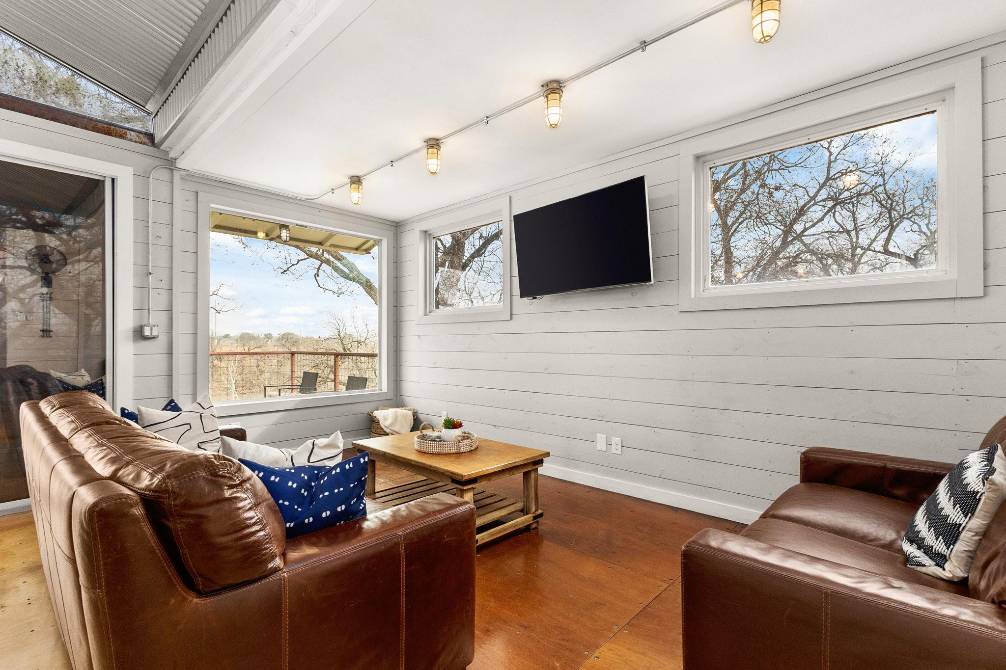 9035 FM 725, McQueeney, TX 78123