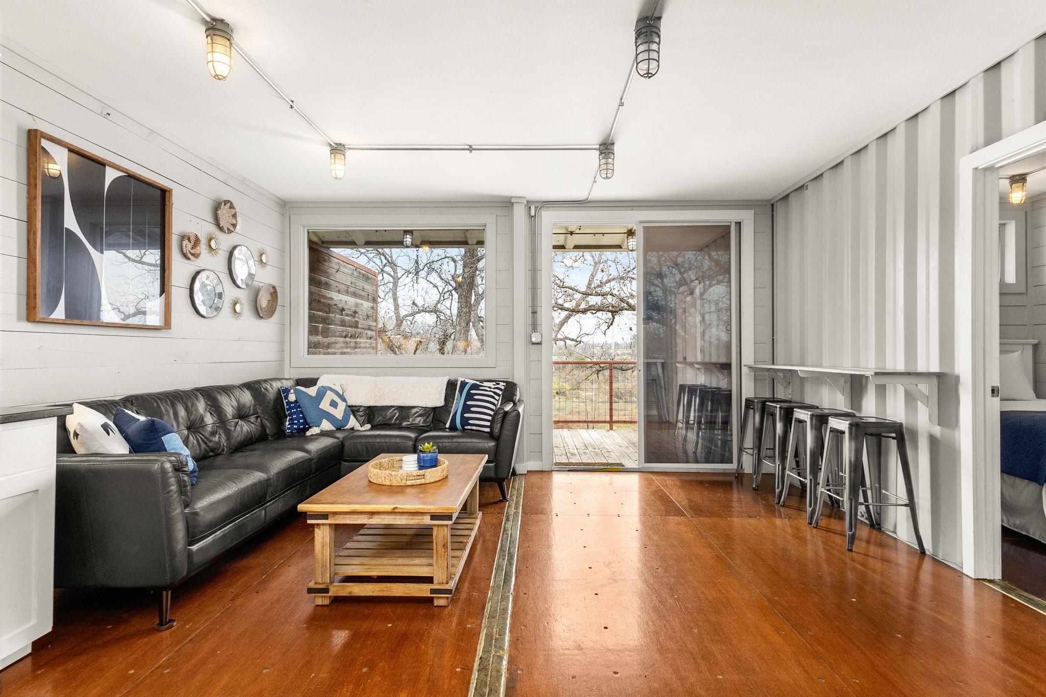 9035 FM 725, McQueeney, TX 78123