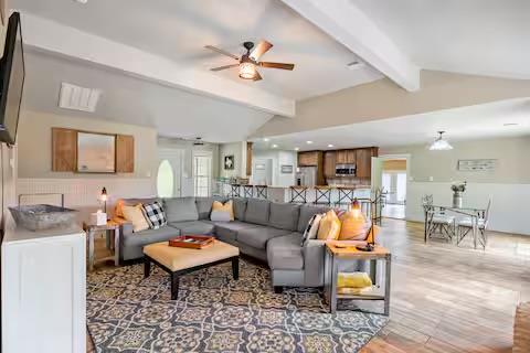 801 John Knox Rd, Fischer, TX 78623