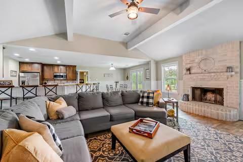 801 John Knox Rd, Fischer, TX 78623