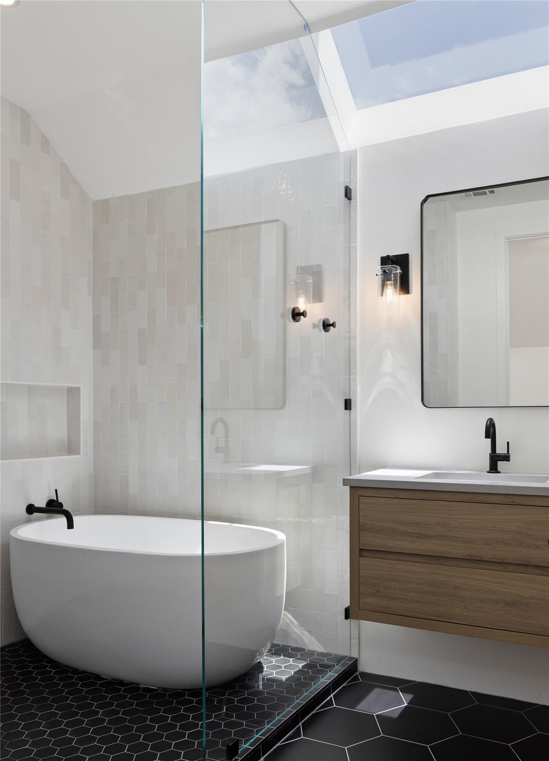 8609 Navidad Dr, Austin, TX 78735