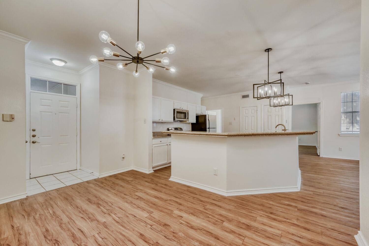 6804 N Capital Of Texas Highway # 313, Austin, TX 78731