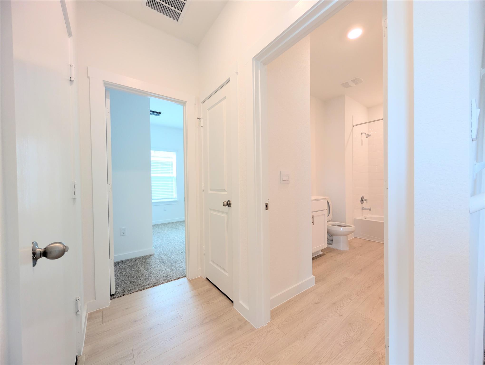 9400 Oxbow Strap Dr, Austin, TX 78724