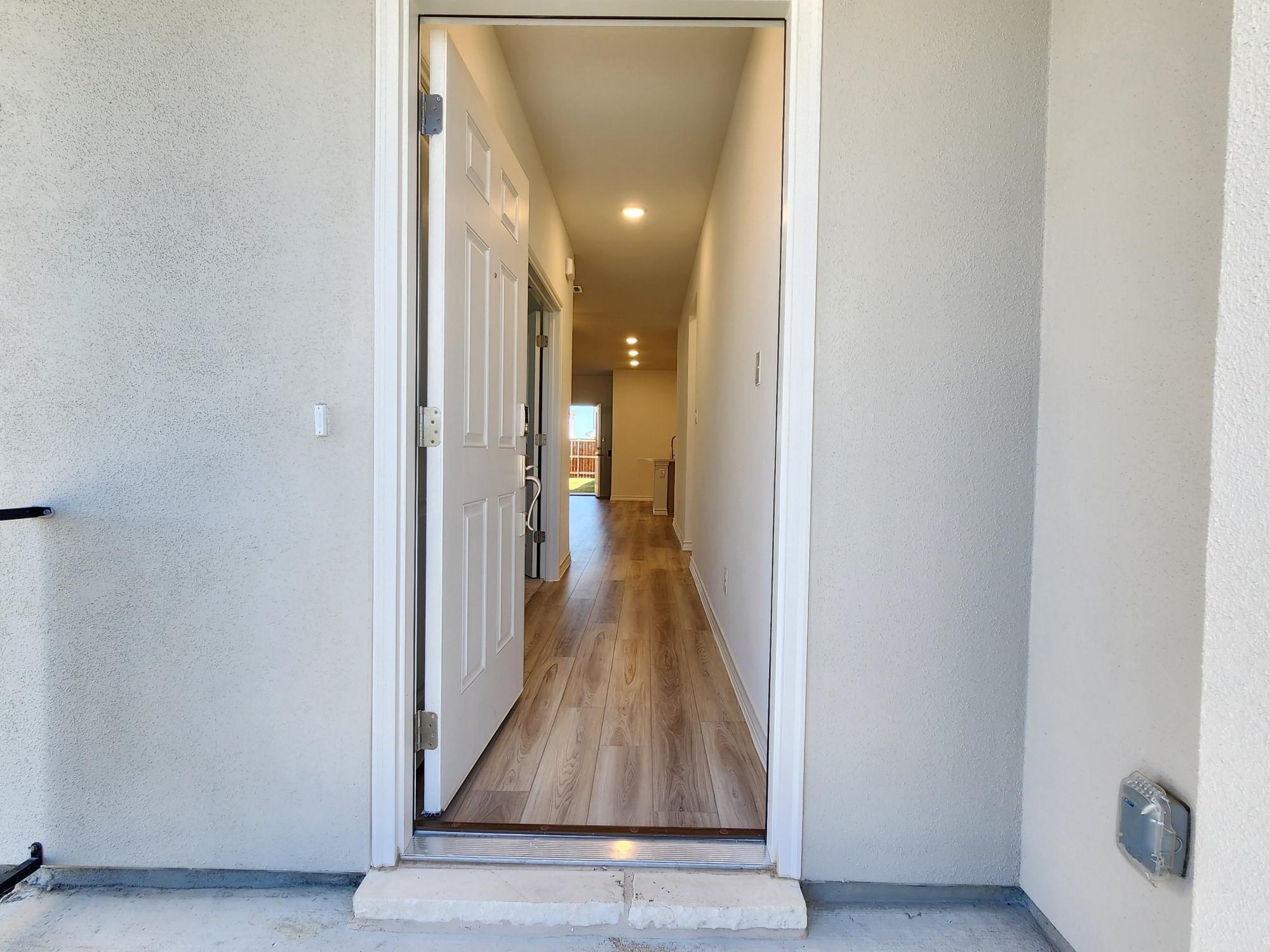 202 Doodle Ln, Hutto, TX 78634