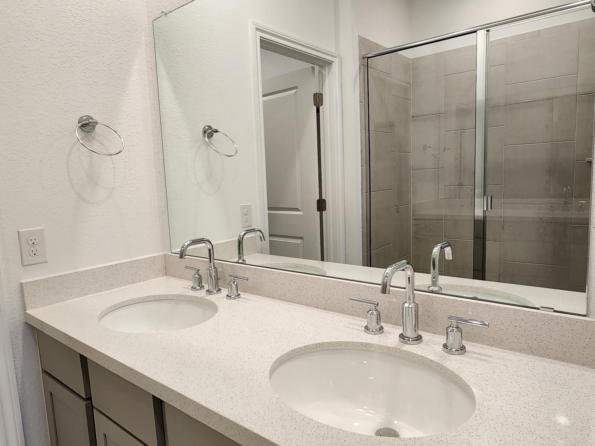 202 Doodle Ln, Hutto, TX 78634