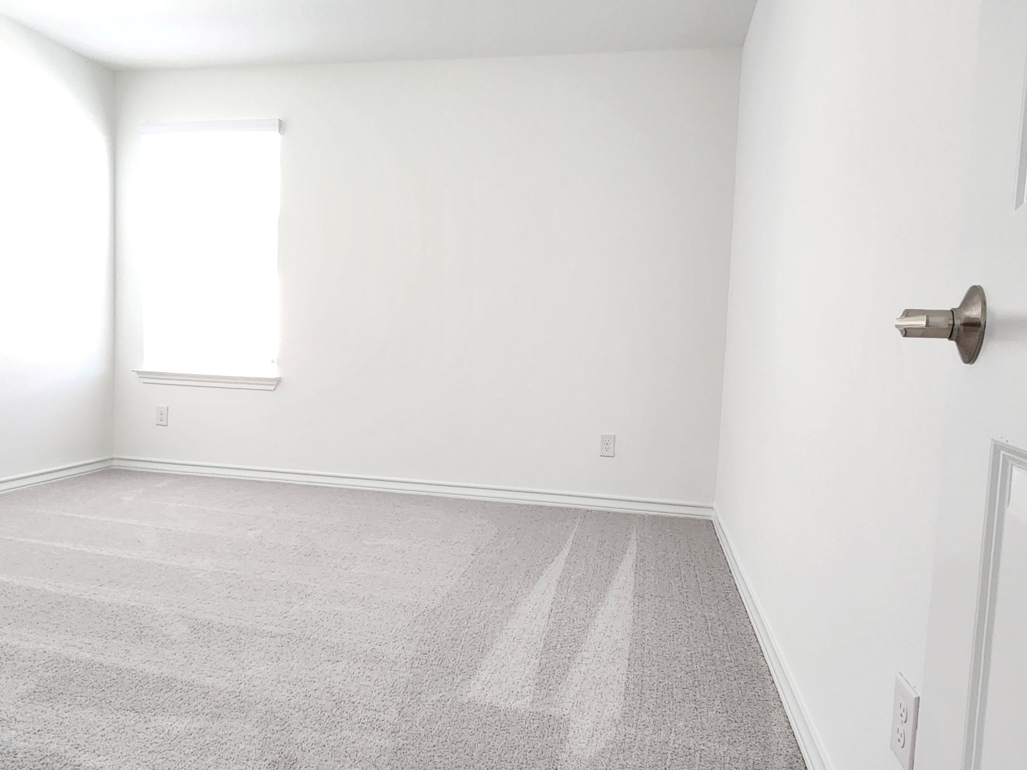 202 Doodle Ln, Hutto, TX 78634