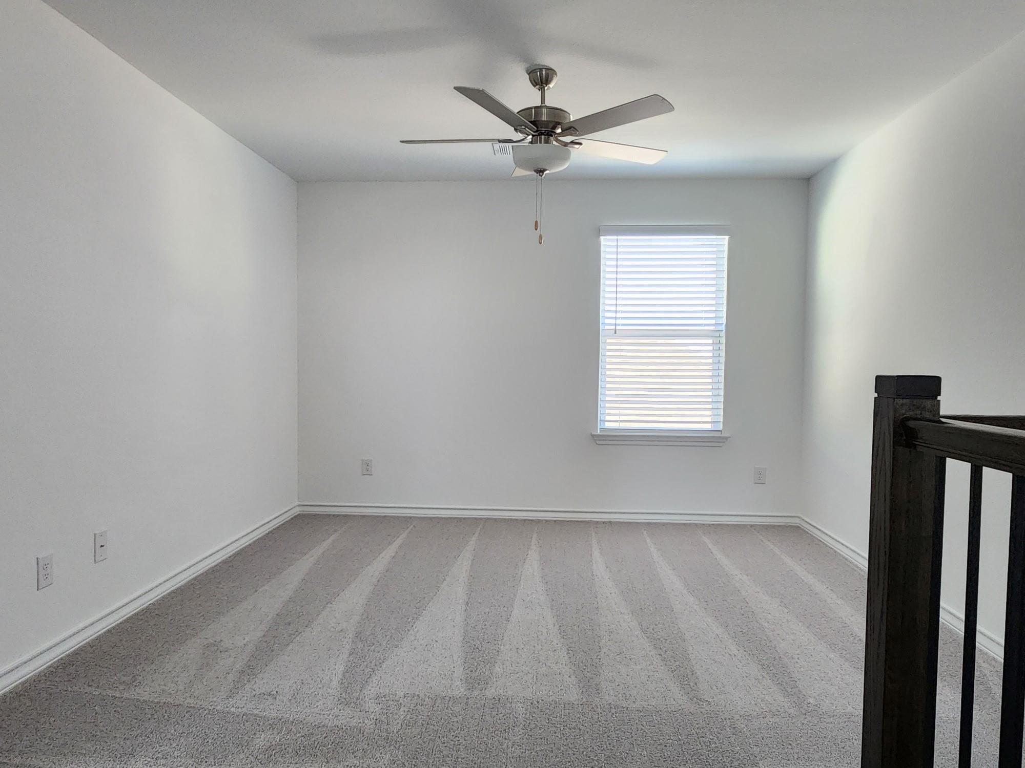 202 Doodle Ln, Hutto, TX 78634