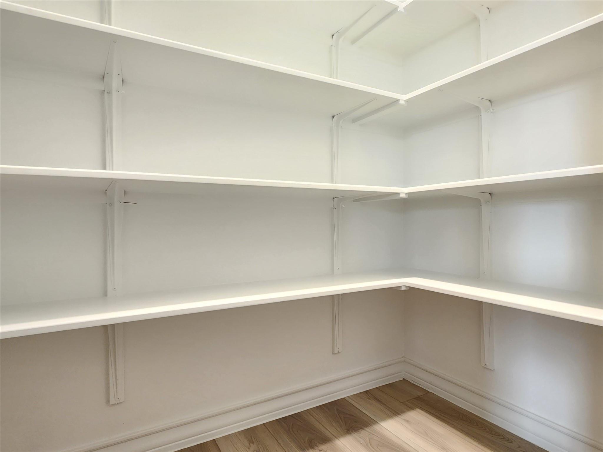 202 Doodle Ln, Hutto, TX 78634