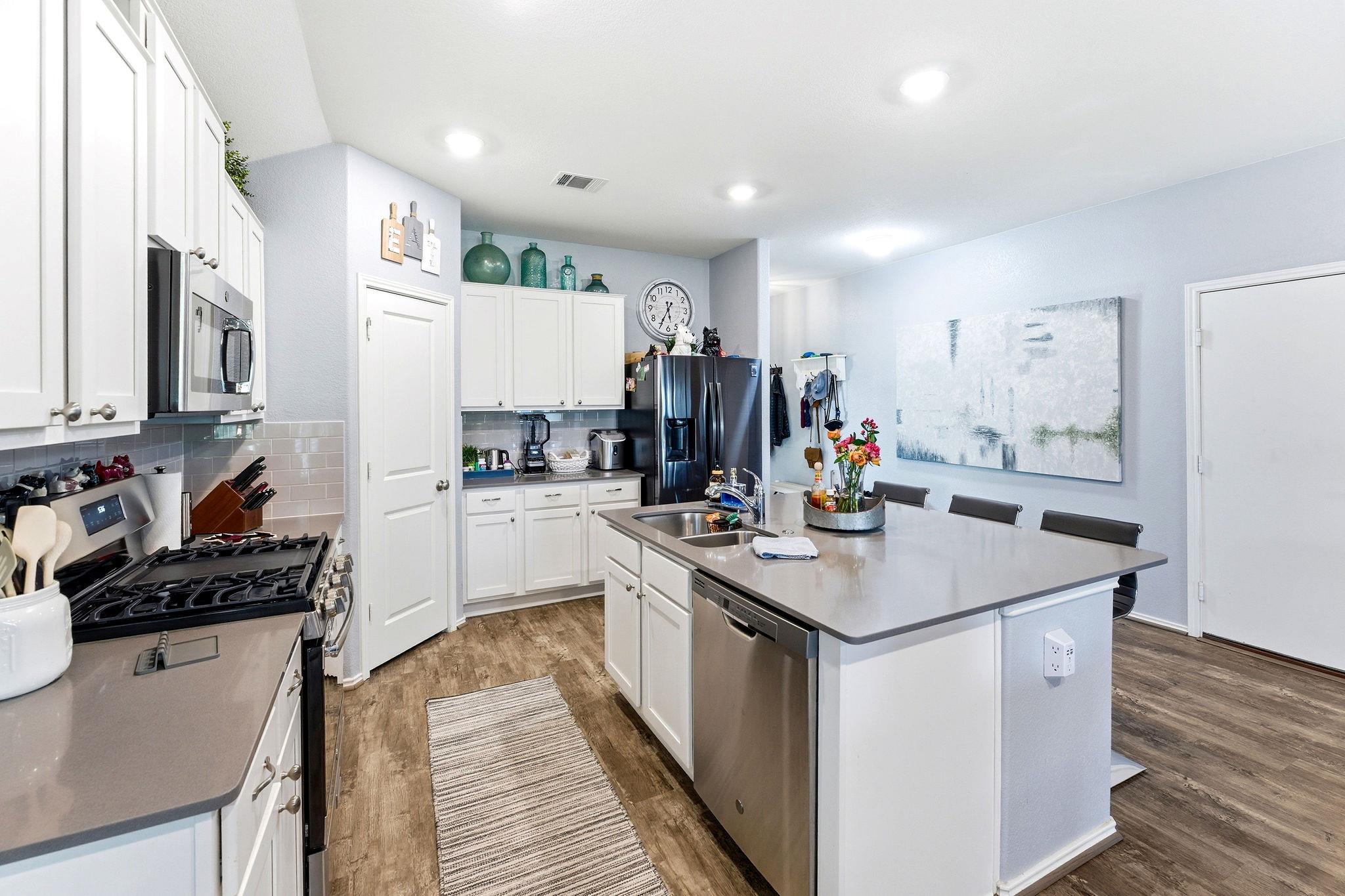 9216 Daisy Cutter Xing, Georgetown, TX 78626