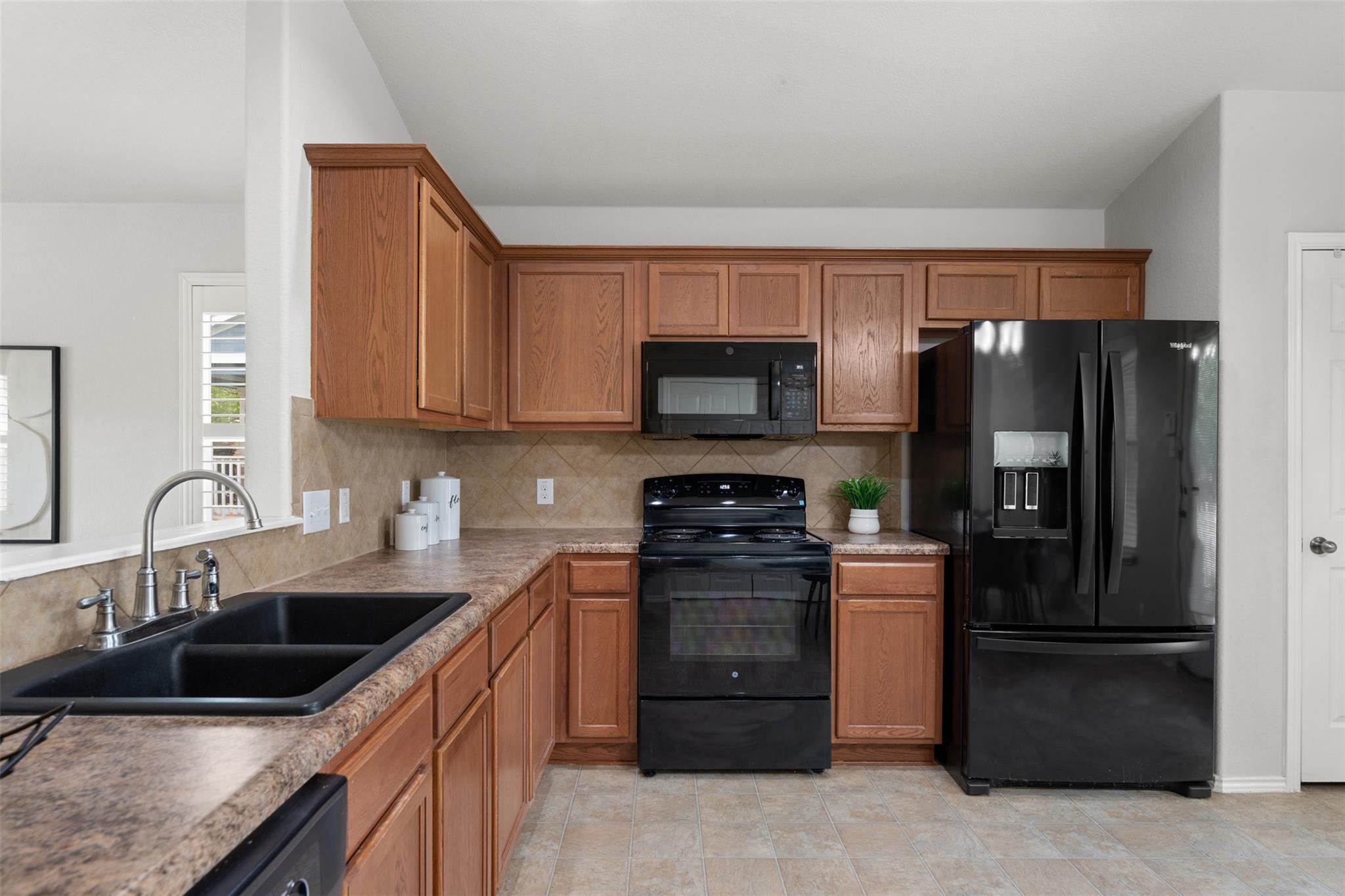 1612 Corn Hill Ln, Round Rock, TX 78664