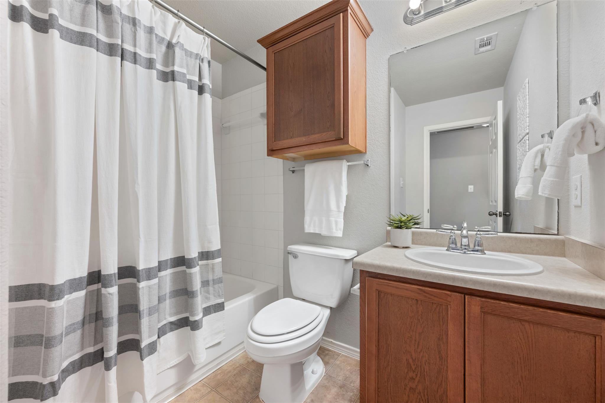 1612 Corn Hill Ln, Round Rock, TX 78664