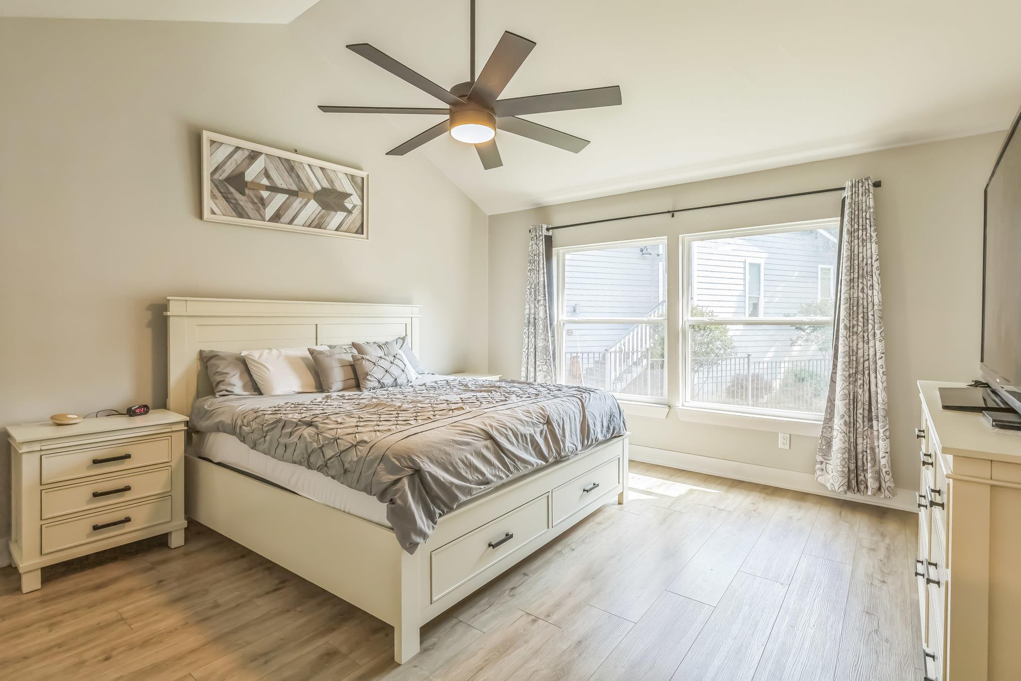 2403 Belaire East Ln, Granite Shoals, TX 78654