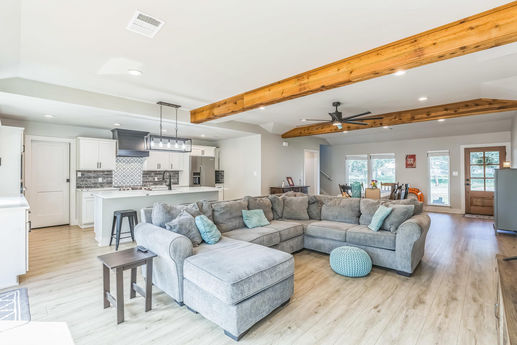 2403 Belaire East Ln, Granite Shoals, TX 78654