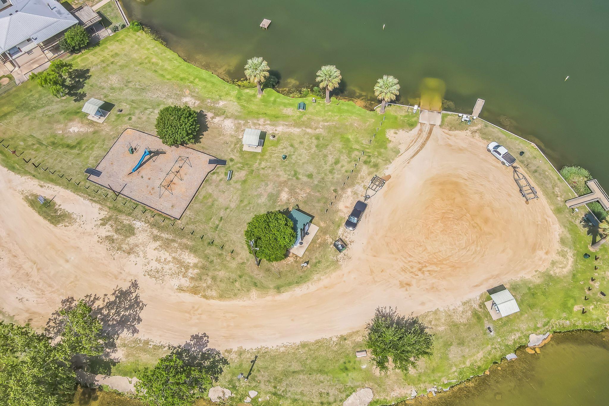 2403 Belaire East Ln, Granite Shoals, TX 78654