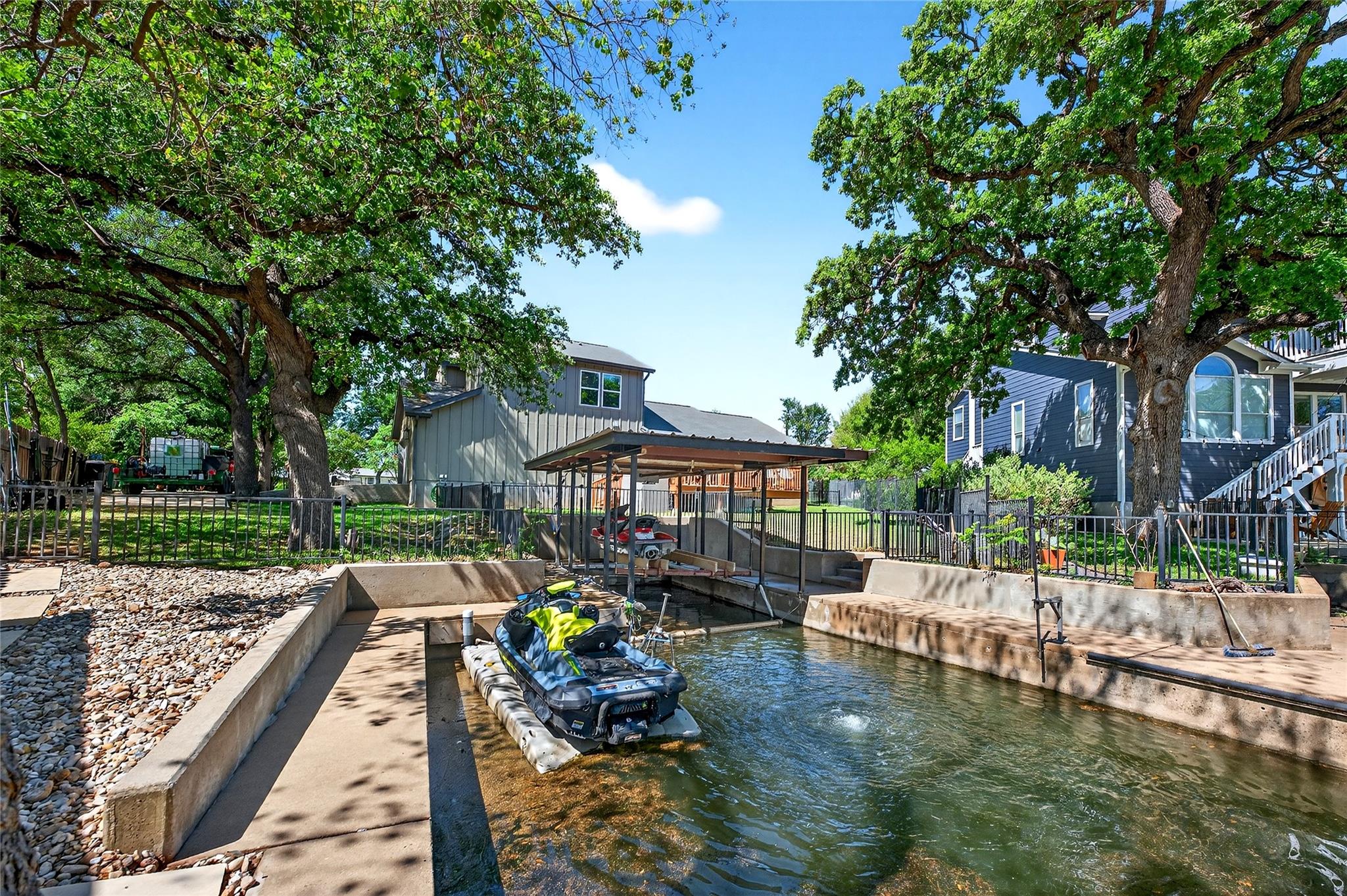 2403 Belaire East Ln, Granite Shoals, TX 78654