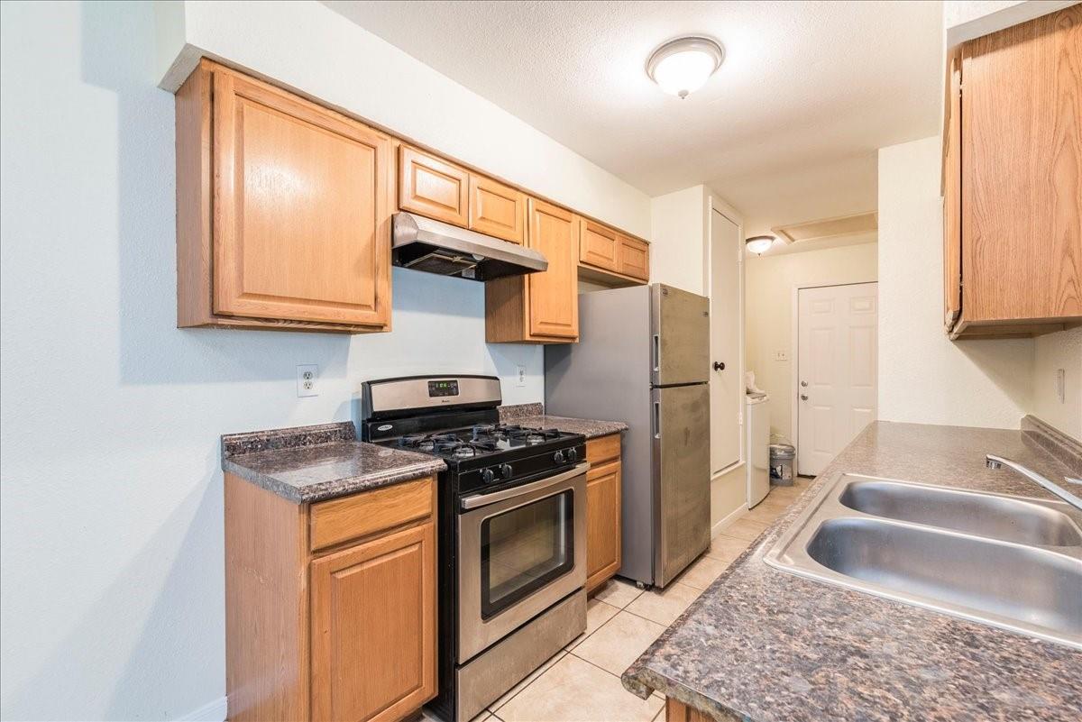 2302 Tern Cir # B, Austin, TX 78744