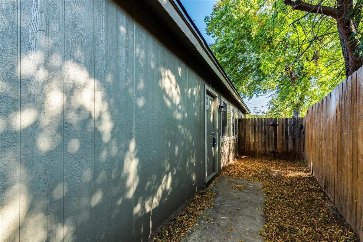 2302 Tern Cir # B, Austin, TX 78744