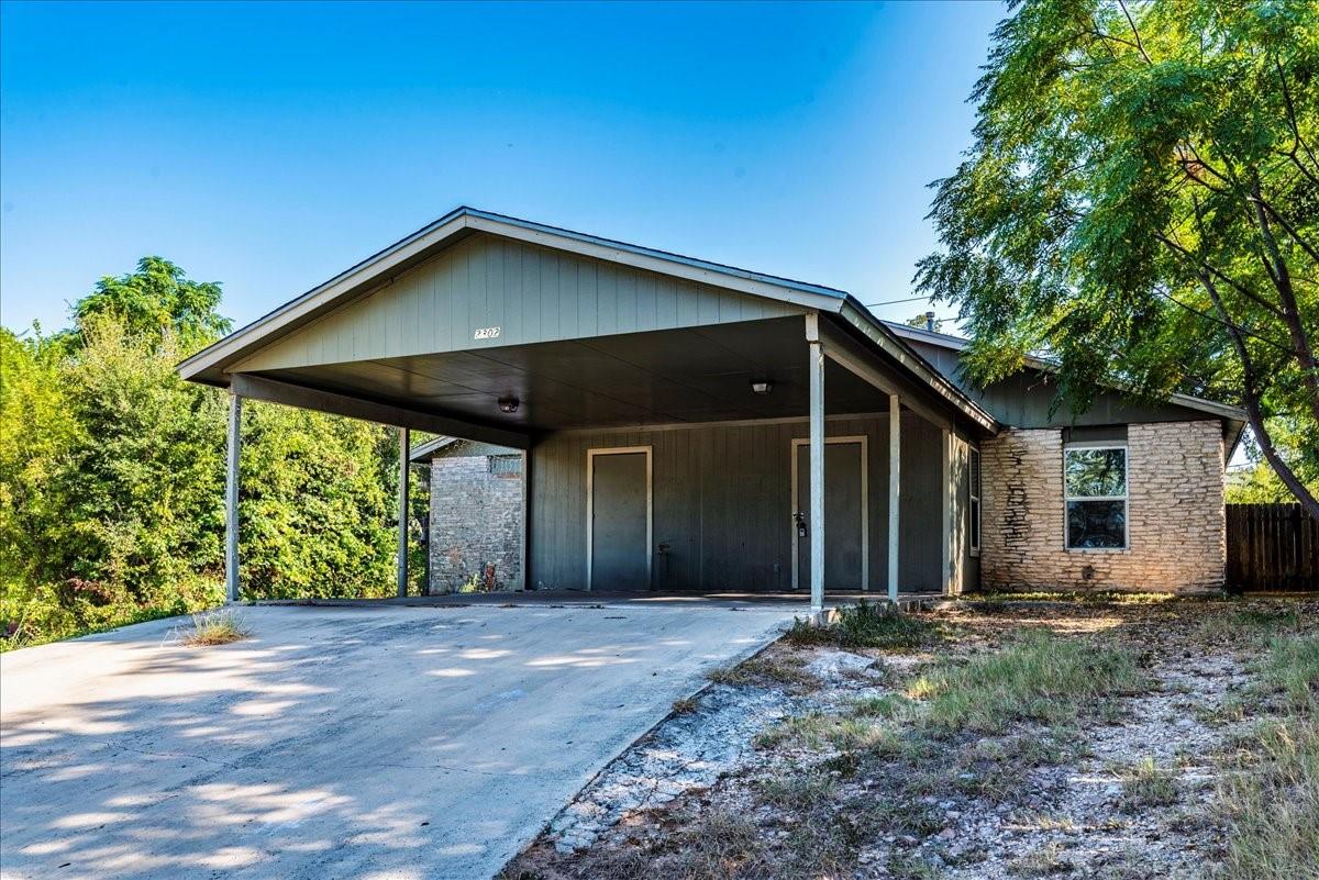 2302 Tern Cir # B, Austin, TX 78744