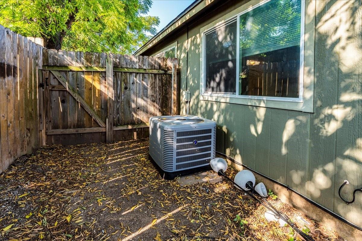 2302 Tern Cir # B, Austin, TX 78744