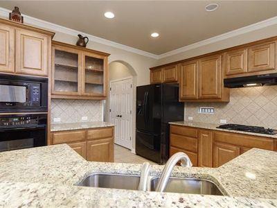 1710 Greenside Dr, Round Rock, TX 78665