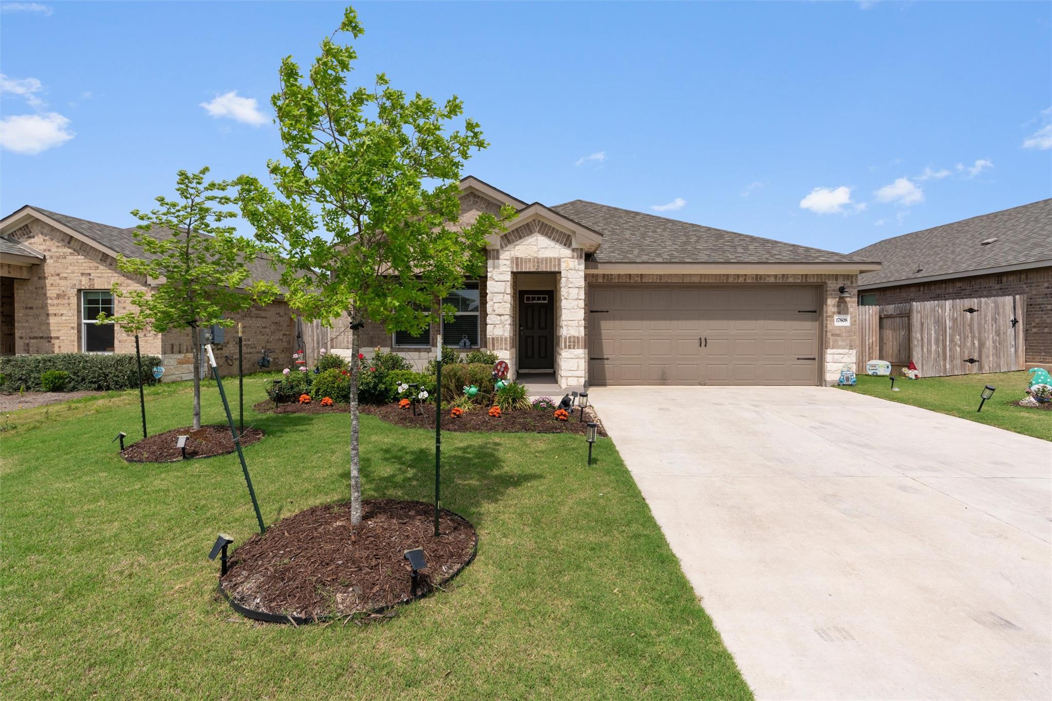 17808 Fairbridge Ln, Manor, TX 78653