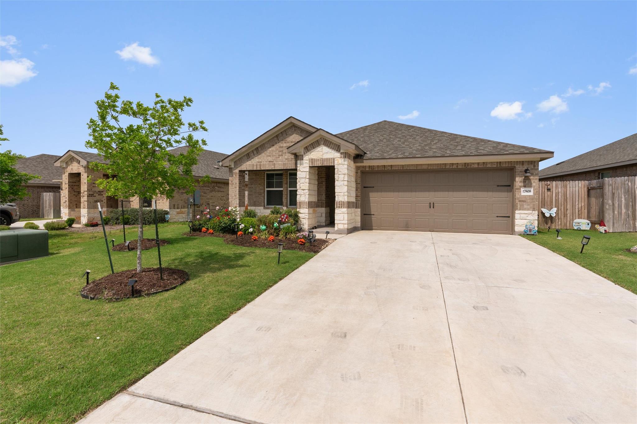 17808 Fairbridge Ln, Manor, TX 78653