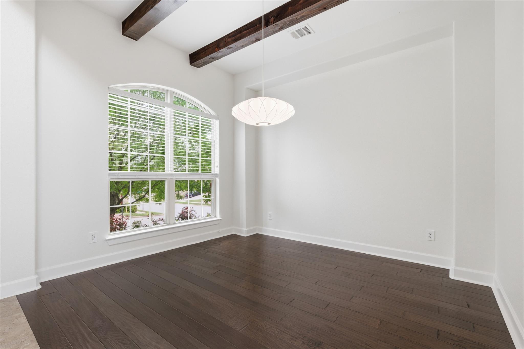 112 Bastrop Dr, Georgetown, TX 78628