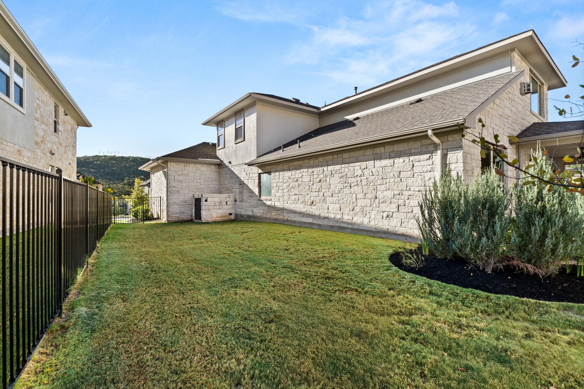 223 Baldovino Skwy, Lakeway, TX 78738