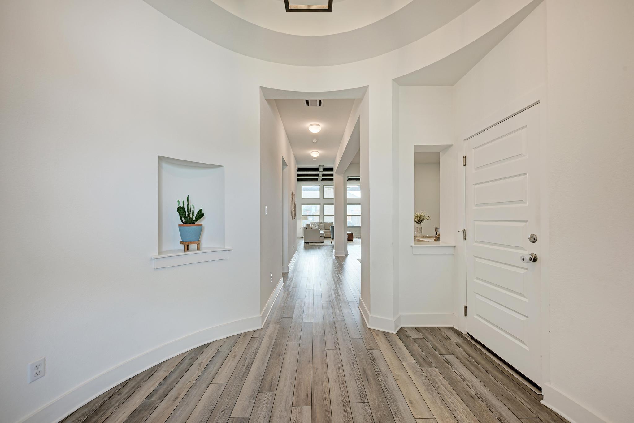 548 Elm Green St, Hutto, TX 78634