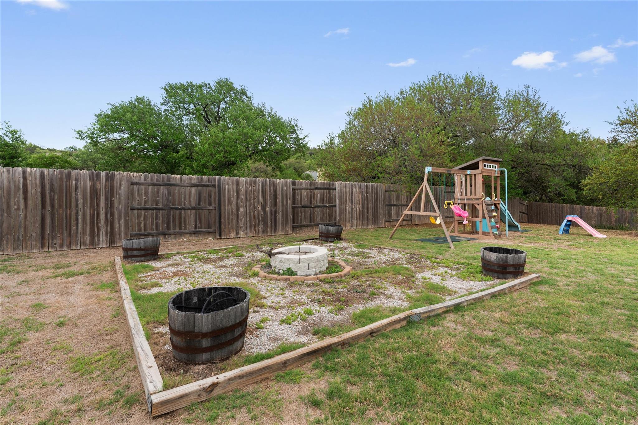 808 Wagon Spoke Way, Liberty Hill, TX 78642